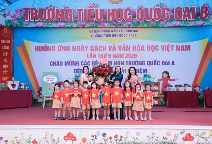 TRƯỜNG TIỂU HỌC QUỐC OAI B TỔ CHỨC NGÀY HỘI HƯỞNG ỨNG NGÀY SÁCH VÀ VĂN HÓA ĐỌC VIỆT NAM LẦN THỨ 5 NĂM 2026, CHÀO ĐÓN HỌC SINH MẦM NON THAM QUAN TRẢI NGHIỆM- Ảnh 11.