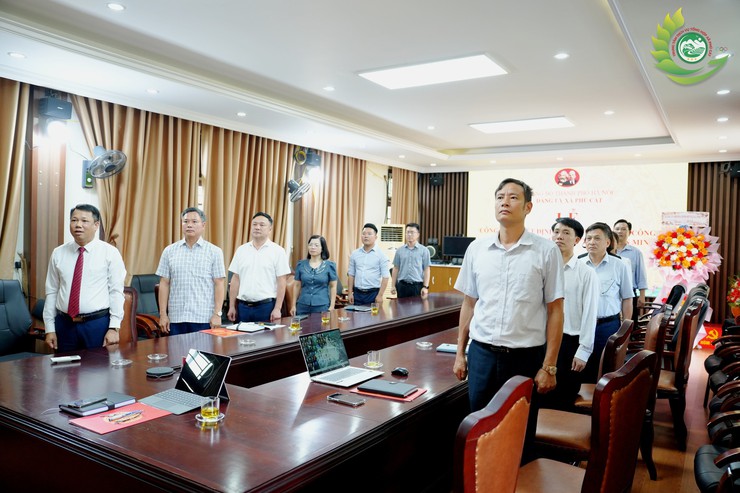 Phú Cát công bố Quyết định, ra mắt Chi bộ Công ty TNHH Xây dựng và Phát triển Tuấn Minh- Ảnh 1.