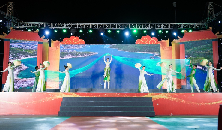 QUỐC OAI TỔ CHỨC ĐÊM NGHỆ THUẬT ĐẶC SẮC TRONG KHUÔN KHỔ LỄ HỘI CHÙA THẦY NĂM 2026- Ảnh 25.