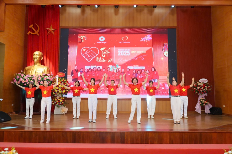 Đại hội đại biểu Hội Chữ Thập Đỏ phường Tây Hồ lần thứ nhất, nhiệm kỳ 2026–2031 nêu cao tinh thần "Tương thân tương ái"- Ảnh 7.