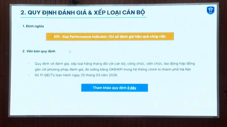 Hội nghị tập huấn sử dụng không gian làm việc số “HaNoi Work” cho lãnh đạo, công chức, viên chức, người lao động thuộc hệ thống chính trị xã Phú Xuyên.- Ảnh 10.