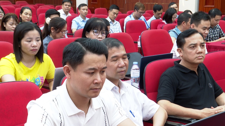 Hội nghị tập huấn sử dụng không gian làm việc số “HaNoi Work” cho lãnh đạo, công chức, viên chức, người lao động thuộc hệ thống chính trị xã Phú Xuyên.- Ảnh 5.