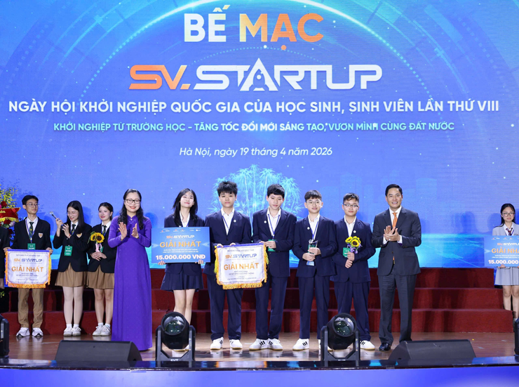 Trường THCS Trần Duy Hưng xuất sắc giành giải nhất toàn quốc cuộc thi SV_STARUP 2026- Ảnh 1.