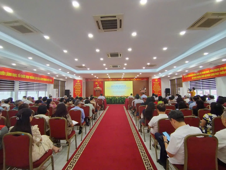 Hội nghị chuyên đề "Kỹ năng truyền đạt Chỉ thị, Nghị quyết của Đảng đối với đội ngũ báo cáo viên, tuyên truyền viên cơ sở'' trên địa bàn phường Phúc Lợi- Ảnh 5.