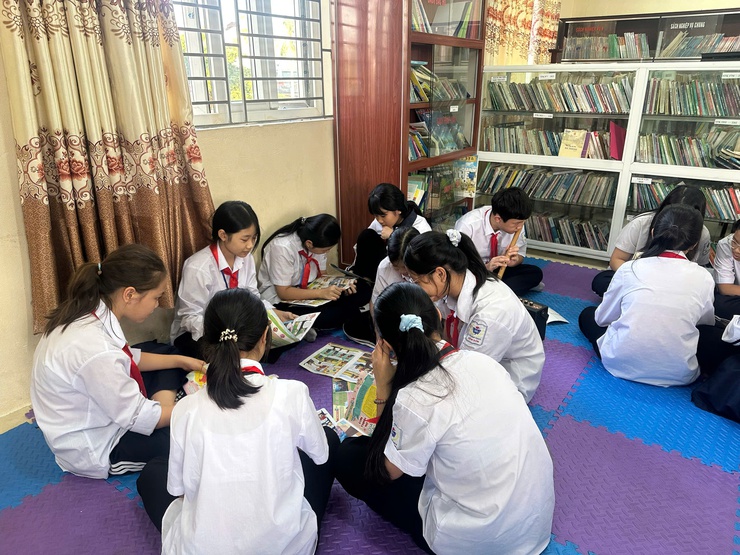 QUỐC OAI SÔI NỔI HƯỞNG ỨNG NGÀY SÁCH VÀ VĂN HÓA ĐỌC VIỆT NAM 2026: LAN TỎA TRI THỨC, KHƠI DẬY KHÁT VỌNG PHÁT TRIỂN- Ảnh 13.