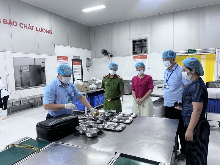 Phường Bồ Đề quyết liệt triển khai "Tháng hành động vì an toàn thực phẩm" năm 2026- Ảnh 1.