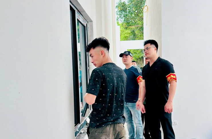 Xã Nam Phù tổ chức cưỡng chế công trình vi phạm, bảo đảm đúng pháp luật- Ảnh 4.