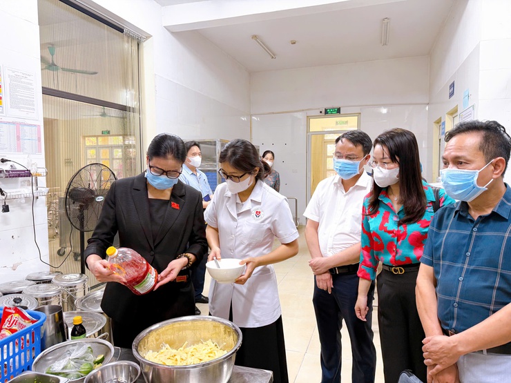 Thanh Liệt siết chặt quản lý thu – chi, nâng cao chất lượng bữa ăn bán trú trong trường học- Ảnh 7.