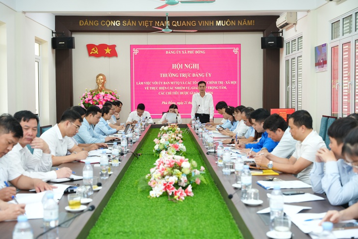 Thường trực Đảng ủy xã Phù Đổng đã có buổi làm việc với Ủy ban MTTQ và các tổ chức chính trị - xã hội về thực hiện các nhiệm vụ, giải pháp trọng tâm- Ảnh 5.