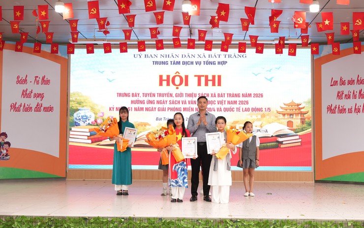 Bát Tràng tổ chức Hội thi trưng bày, tuyên truyền và giới thiệu sách năm 2026- Ảnh 16.