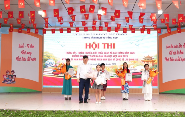 Bát Tràng tổ chức Hội thi trưng bày, tuyên truyền và giới thiệu sách năm 2026- Ảnh 17.