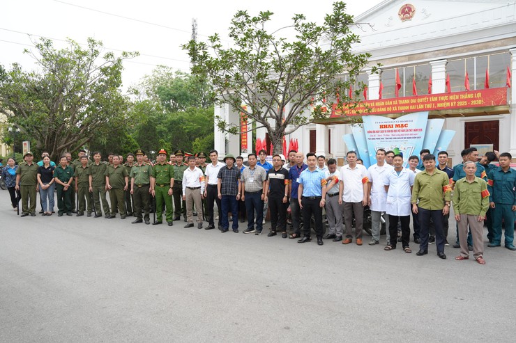 Thanh Oai quyết liệt cưỡng chế, phá dỡ các công trình xây dựng vi phạm trên đất công- Ảnh 7.