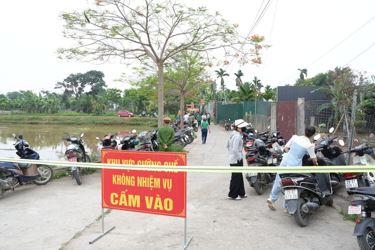 Thanh Oai quyết liệt cưỡng chế, phá dỡ các công trình xây dựng vi phạm trên đất công- Ảnh 9.