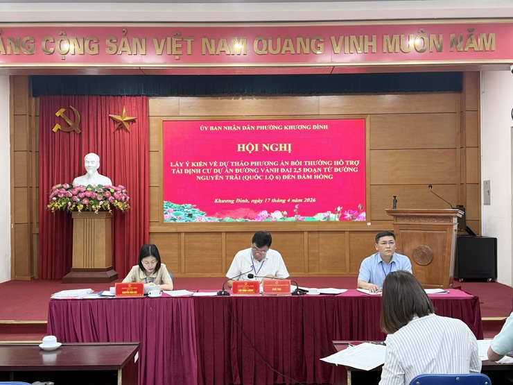 Phường Khương Đình tổ chức Hội nghị đối thoại về dự thảo phương án bồi thường, hỗ trợ, tái định cư dự án đường Vành đai 2,5- Ảnh 2.