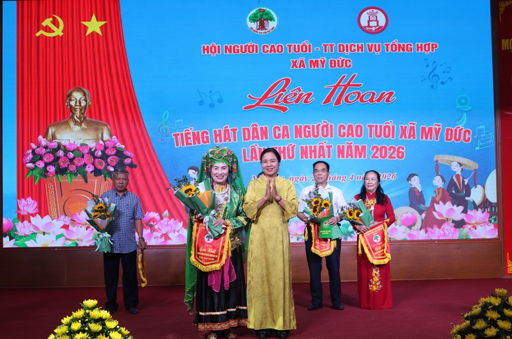 Hội người cao tuổi xã Mỹ Đức tổ chức liên hoan tiếng hát dân ca người cao tuổi lần thứ nhất năm 2026- Ảnh 8.