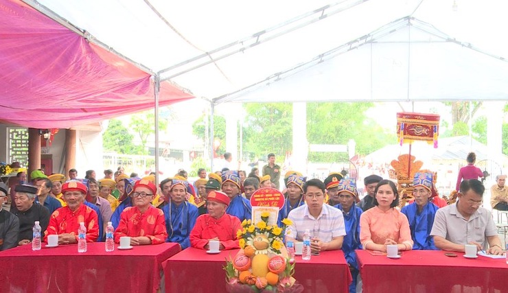 Tưng bừng không khí khai hội truyền thống làng Phú Châu, xã Phúc Lộc- Ảnh 2.