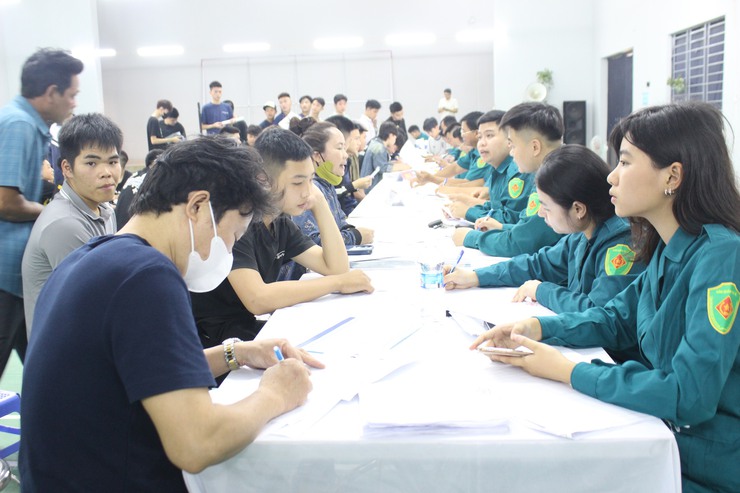 Ban chỉ huy quân sự xã tiếp tục tổ chức đăng ký NVQS, DQTV năm 2026- Ảnh 4.
