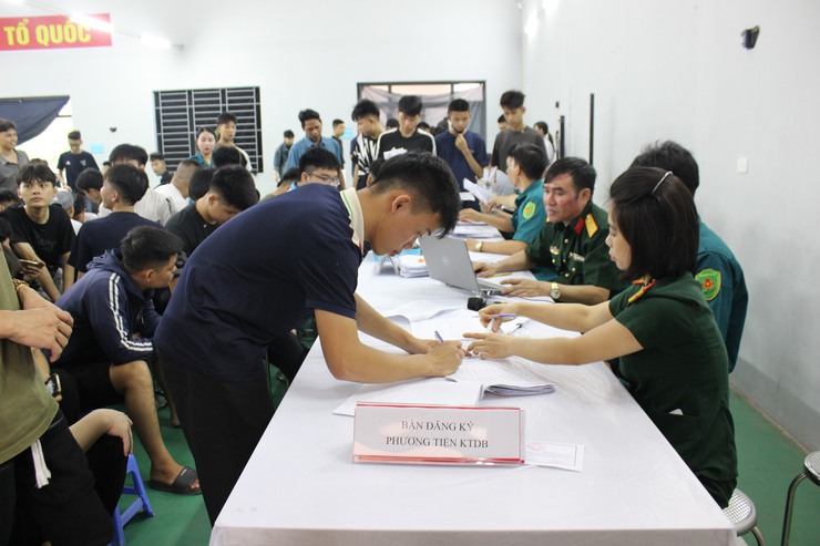 Ban chỉ huy quân sự xã tiếp tục tổ chức đăng ký NVQS, DQTV năm 2026- Ảnh 5.