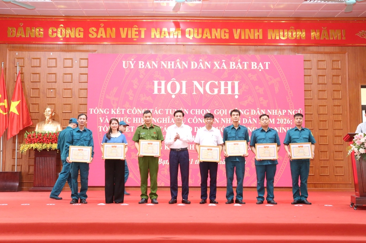 Xã Bất Bạt: Tổng kết công tác tuyển chọn, gọi công dân nhập ngũ và thực hiện nghĩa vụ tham gia Công an nhân dân năm 2026- Ảnh 6.