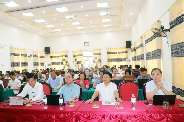 Hội nghị tập huấn, hướng dẫn sử dụng các phần mềm của Đảng trên môi trường điện tử.- Ảnh 1.