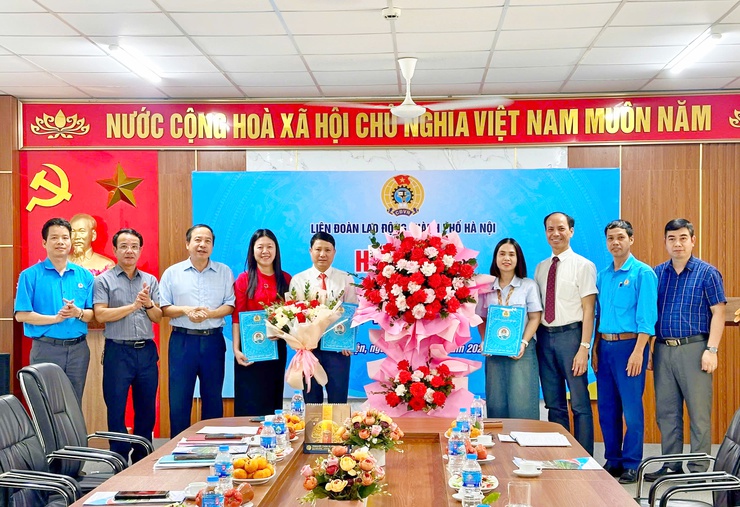 Thành lập Công đoàn cơ sở Trường Trung cấp Y dược và Công nghệ Hà Nội- Ảnh 1.