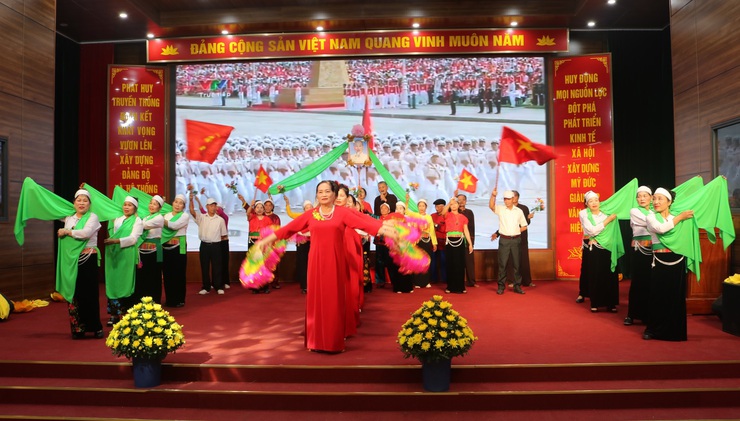 Hội người cao tuổi xã Mỹ Đức tổ chức liên hoan tiếng hát dân ca người cao tuổi lần thứ nhất năm 2026- Ảnh 7.