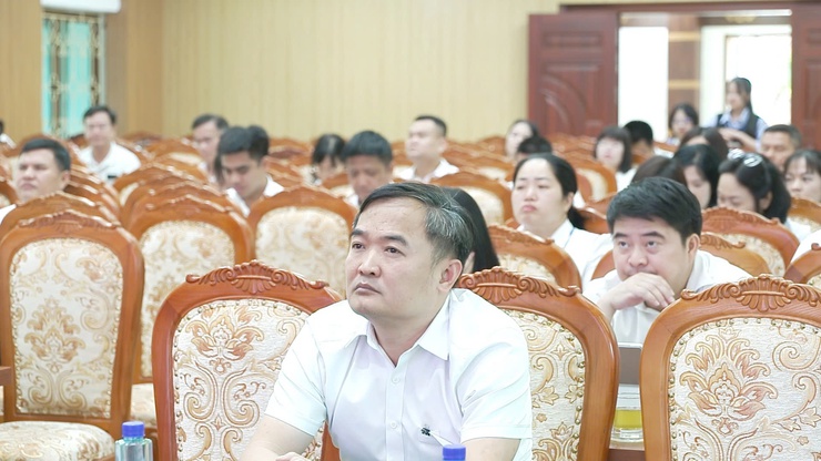 Đảng ủy – HĐND – UBND – UB MTTQ xã Thư Lâm tổ chức Hội nghị đào tạo, hướng dẫn sử dụng mô hình không gian làm việc số “Hanoiwork”.- Ảnh 2.