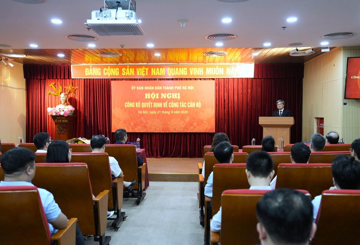 Công bố Quyết định bổ nhiệm Giám đốc Trung tâm Phục vụ hành chính công thành phố Hà Nội- Ảnh 4.