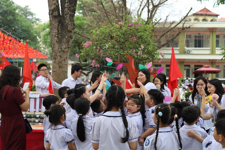 Lan tỏa văn hóa đọc từ cơ sở: Xuân Đỉnh tổ chức nhiều hoạt động ý nghĩa hưởng ứng Ngày Sách và Văn hóa đọc Việt Nam năm 2026- Ảnh 14.