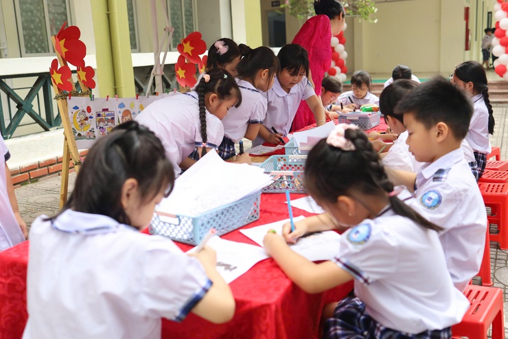 Lan tỏa văn hóa đọc từ cơ sở: Xuân Đỉnh tổ chức nhiều hoạt động ý nghĩa hưởng ứng Ngày Sách và Văn hóa đọc Việt Nam năm 2026- Ảnh 12.