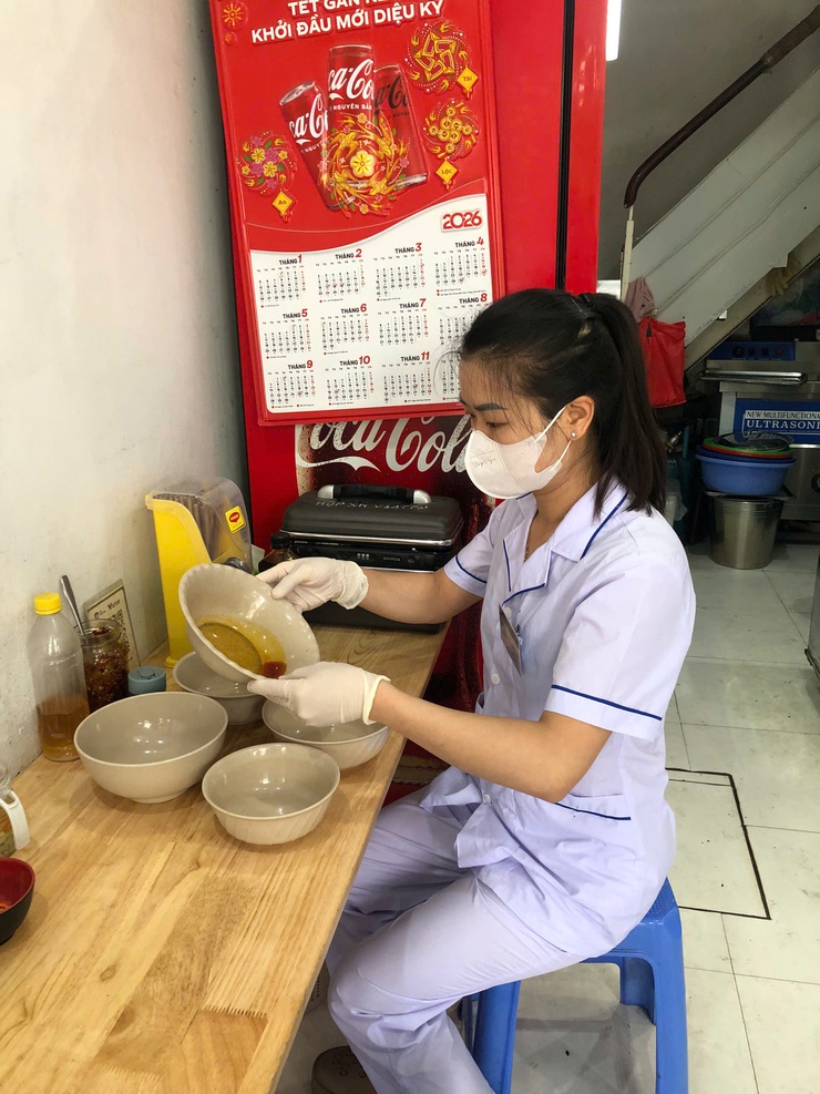 Ngọc Hà siết chặt kiểm tra, bảo đảm an toàn thực phẩm trong tháng cao điểm- Ảnh 1.