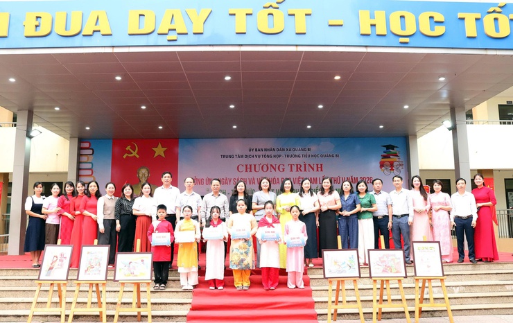 Rộn ràng Ngày hội Sách và Văn hóa đọc Việt Nam lần thứ 5 năm 2026 tại trường Tiểu học Quảng Bị- Ảnh 2.