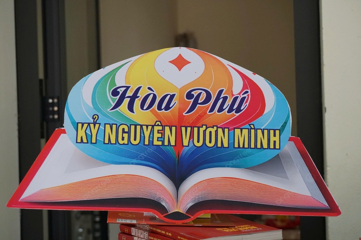 Xã Hoà Phú tổ chức Khai mạc Ngày Sách và Văn hóa đọc Việt Nam lần thứ 5 và Hội thi xếp sách nghệ thuật năm 2026- Ảnh 1.
