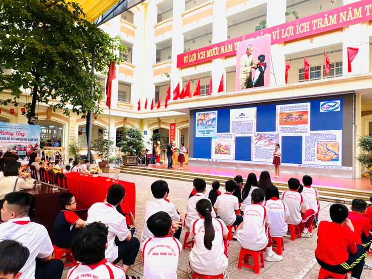 Khơi nguồn tri thức, thắp lửa đam mê đọc sách tại Ba Đình- Ảnh 31.