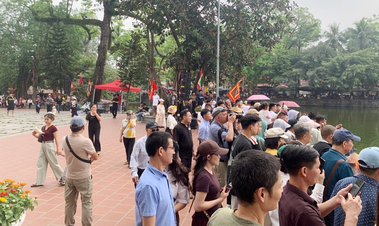 THĂNG HOA NGHỆ THUẬT MÚA RỐI NƯỚC TẠI THỦY ĐÌNH CHÙA THẦY – DẤU ẤN NGHỆ NHÂN ĐẤT QUỐC OAI- Ảnh 10.