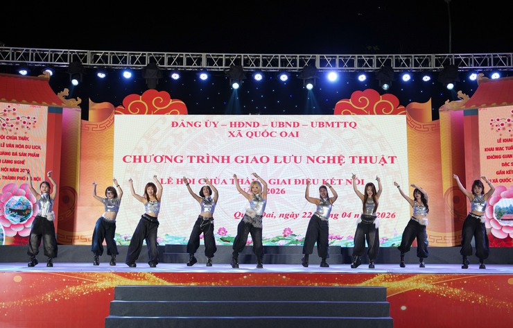 QUỐC OAI TỔ CHỨC ĐÊM GIAO LƯU VĂN NGHỆ "LỄ HỘI CHÙA THẦY – VŨ ĐIỆU KẾT NỐI"- Ảnh 14.