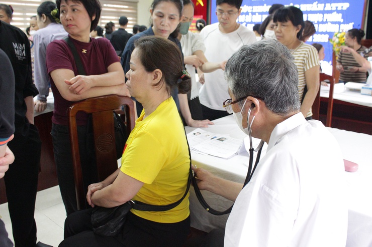 Phường Ba Đình: Tăng cường tập huấn, kiểm tra trong Tháng hành động vì an toàn thực phẩm năm 2026- Ảnh 8.