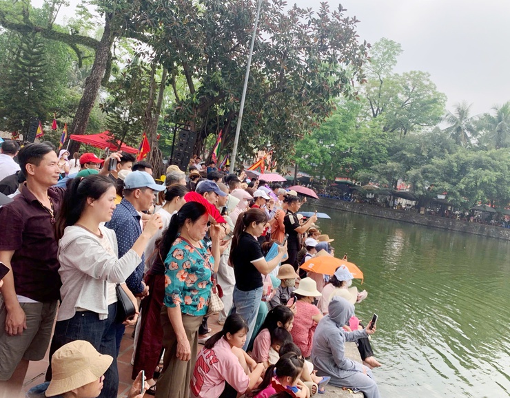 THĂNG HOA NGHỆ THUẬT MÚA RỐI NƯỚC TẠI THỦY ĐÌNH CHÙA THẦY – DẤU ẤN NGHỆ NHÂN ĐẤT QUỐC OAI- Ảnh 12.