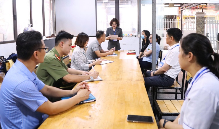 Phát hiện 160kg thực phẩm không rõ nguồn gốc tại cơ sở nấu cỗ đông người: Quang Minh siết chặt kiểm tra ATTP trong Tháng hành động- Ảnh 3.