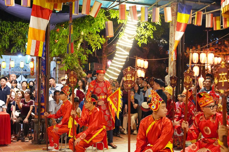 Rộn ràng lễ hội "Cờ người – Nét đẹp văn hóa truyền thống Việt"- Ảnh 17.