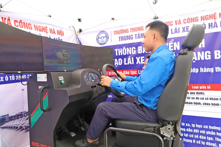 Sôi động Ngày hội Việc làm 2026 tại Tùng Thiện – Nơi kết nối ước mơ và cơ hội nghề nghiệp- Ảnh 13.