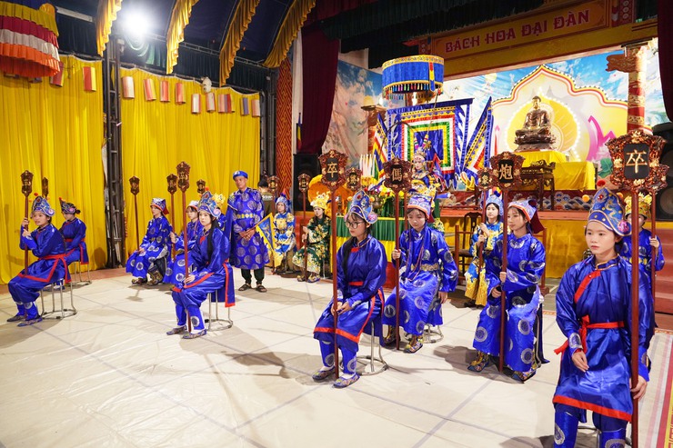 Rộn ràng lễ hội "Cờ người – Nét đẹp văn hóa truyền thống Việt"- Ảnh 19.