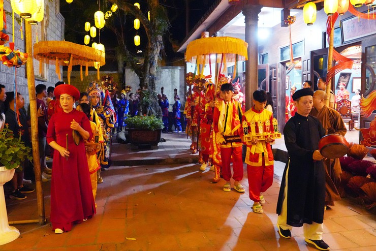 Rộn ràng lễ hội "Cờ người – Nét đẹp văn hóa truyền thống Việt"- Ảnh 3.