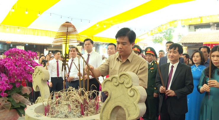 Xã Hát Môn tổ chức Lễ dâng hương tưởng niệm 1983 năm ngày giỗ Hai Bà Trưng- Ảnh 15.