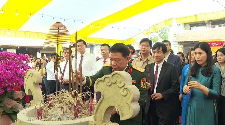 Xã Hát Môn tổ chức Lễ dâng hương tưởng niệm 1983 năm ngày giỗ Hai Bà Trưng- Ảnh 16.