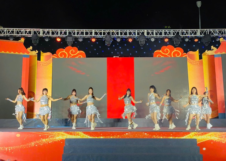 QUỐC OAI TỔ CHỨC ĐÊM GIAO LƯU VĂN NGHỆ "LỄ HỘI CHÙA THẦY – VŨ ĐIỆU KẾT NỐI"- Ảnh 22.