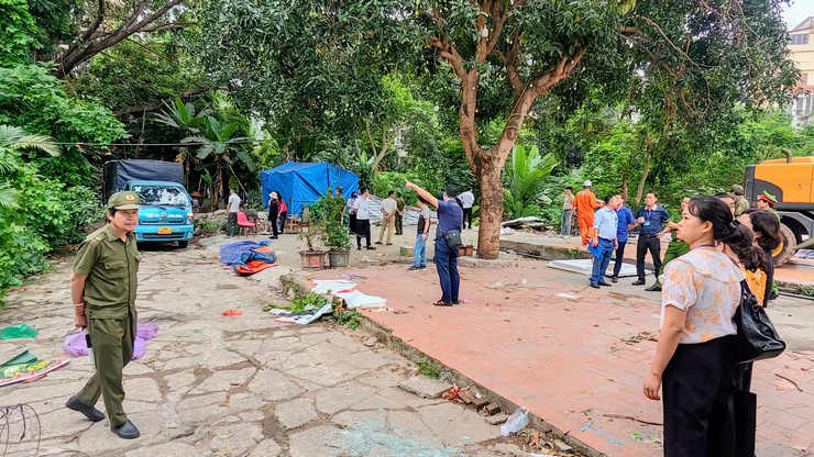 Phường Tây Hồ quyết tâm đảm bảo kỷ cương trong công tác quản lý đất đai tại khu vực Ao Thùy Dương- Ảnh 3.