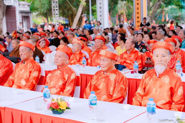 Phường Bồ Đề đón Bằng công nhận Bảo vật Quốc gia chuông chùa An Xá- Ảnh 7.