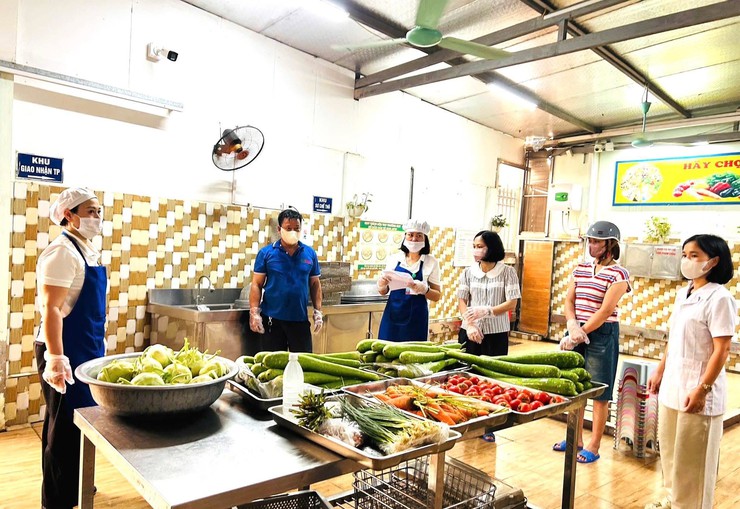 Các trường mầm non trên địa bàn xã tăng cường phòng, chống dịch bệnh tay chân miệng - Ảnh 4.