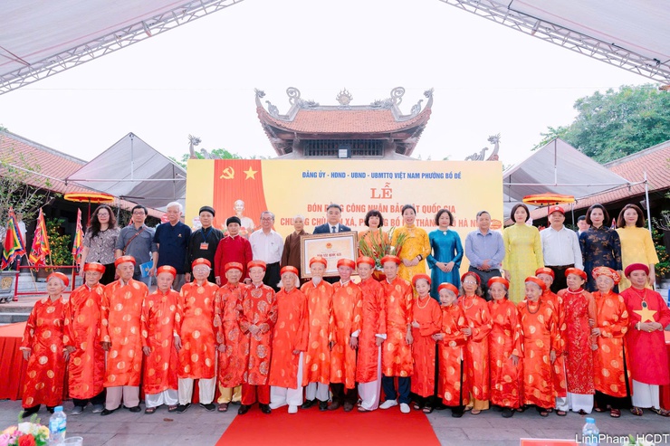 Phường Bồ Đề đón Bằng công nhận Bảo vật Quốc gia chuông chùa An Xá- Ảnh 8.